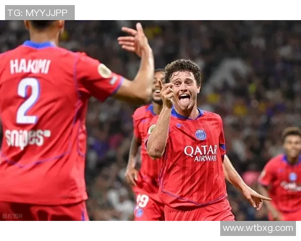 巴黎圣日耳曼再度登顶法甲榜首，尤文图斯铁卫助攻帕雷德斯破门领先优势