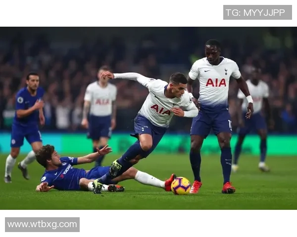 柏林赫塔主场力克劲敌,取得宝贵三分 柏林赫塔主场力克劲敌,取得宝贵三分