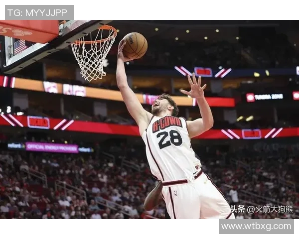 火箭大胜雷霆保持西部榜首，冠军之路指日可待